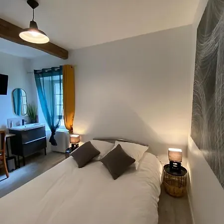 Affittacamere L'annexe Du Chateau De Genix