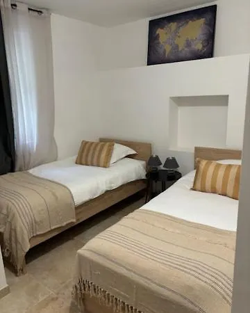 L'annexe Du Chateau De Genix *