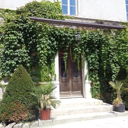 Affittacamere L'annexe Du Chateau De Genix *