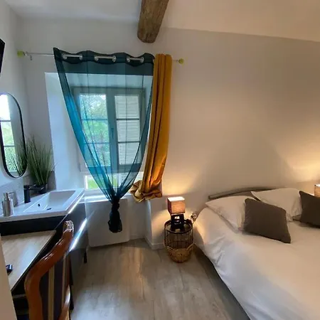 Guest house L'annexe Du Chateau De Genix