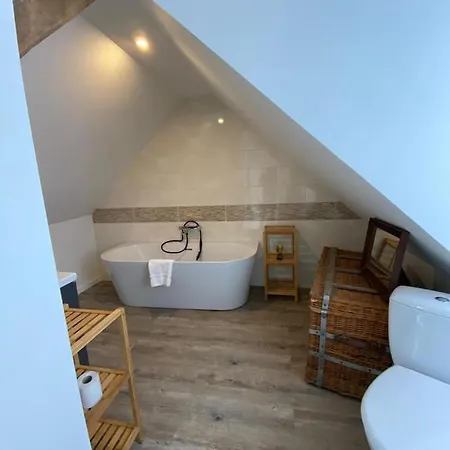 Pensjonat L'annexe Du Chateau De Genix *