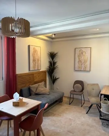 L'annexe Du Chateau De Genix *